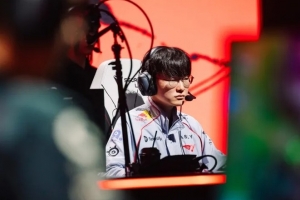 G2分享Caps、Faker赛场照：将不死魔王拉下王座